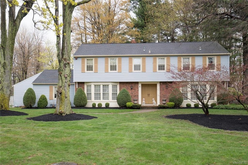 Beautiful 4 bdrm, 3.5 bath Traditional home set on