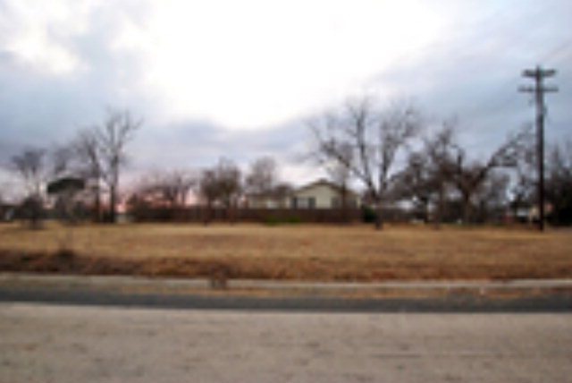 1102 Thiele Ln unit 2, Fredericksburg, TX 78624 - photo 1