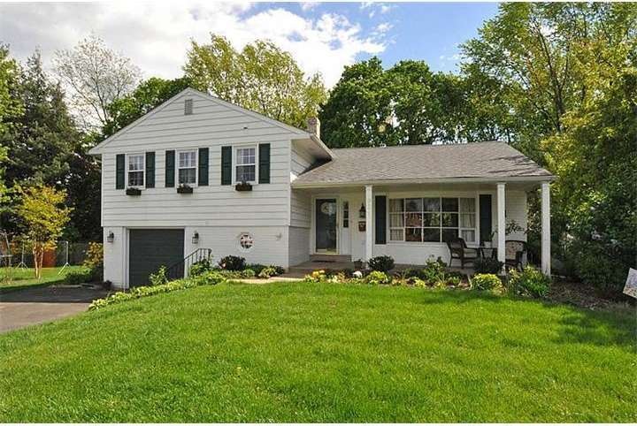 931 Denston Dr, Ambler, PA 19002 - photo 1