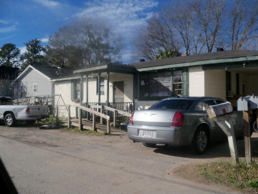 1214 Forbes Ave