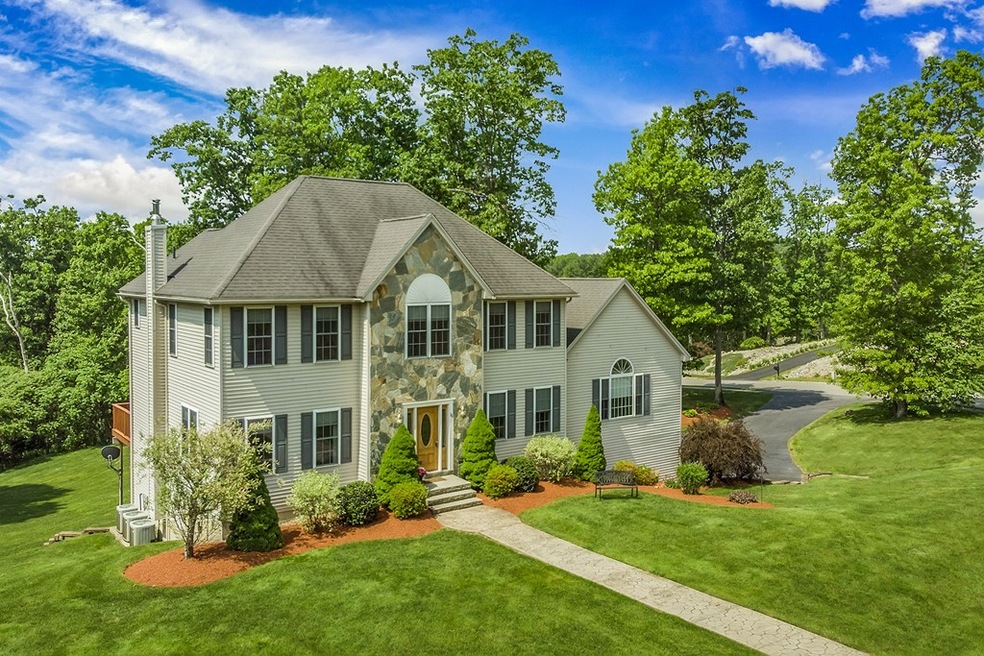 36 James Way, Hudson, NH 03051 - photo 1