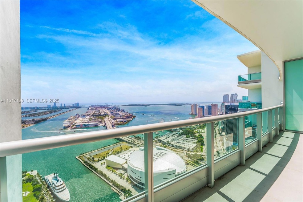 900 Biscayne Blvd unit PH6205, Miami, FL 33132 - photo 1