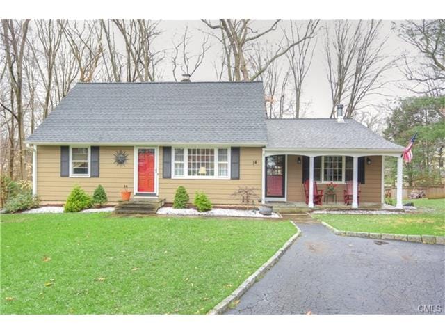 BUY A LIFESTYLE!! Lake Hills Expanded Cape on a Cu