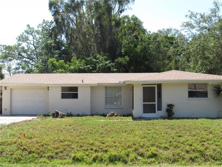 3/2 1 car garage, large carport wide driveway & wo