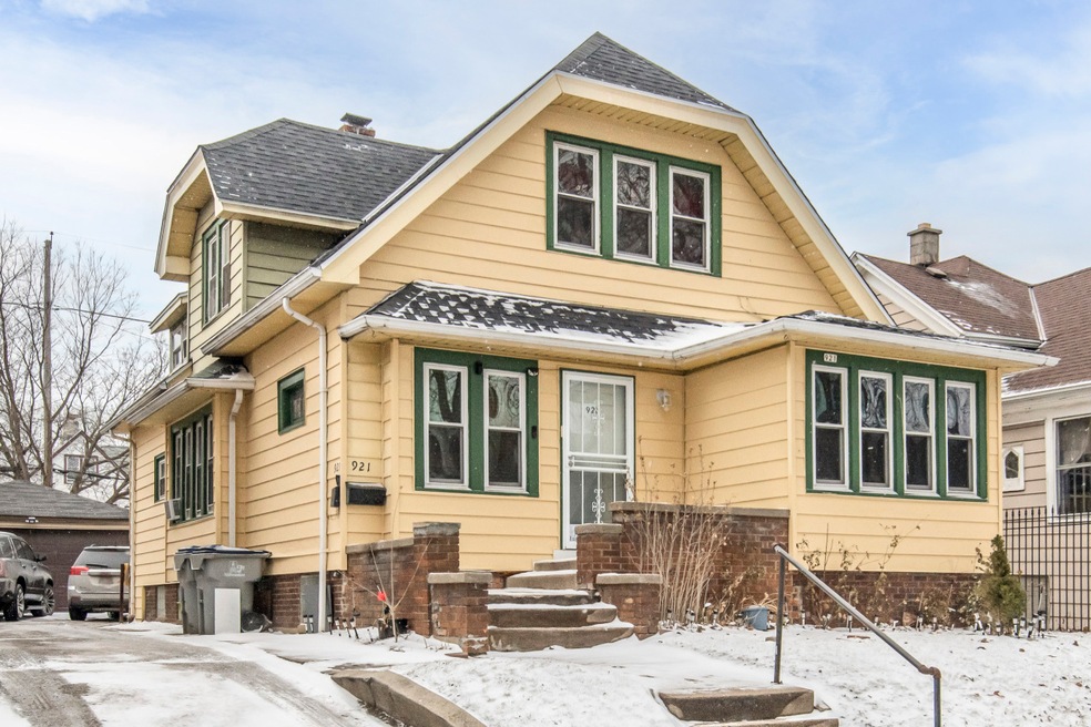Cash Flowing Duplex!