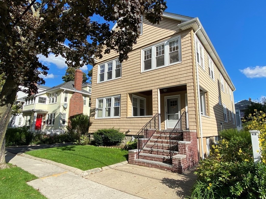 229 Beech St unit 229, Belmont, MA 02478 - photo 1