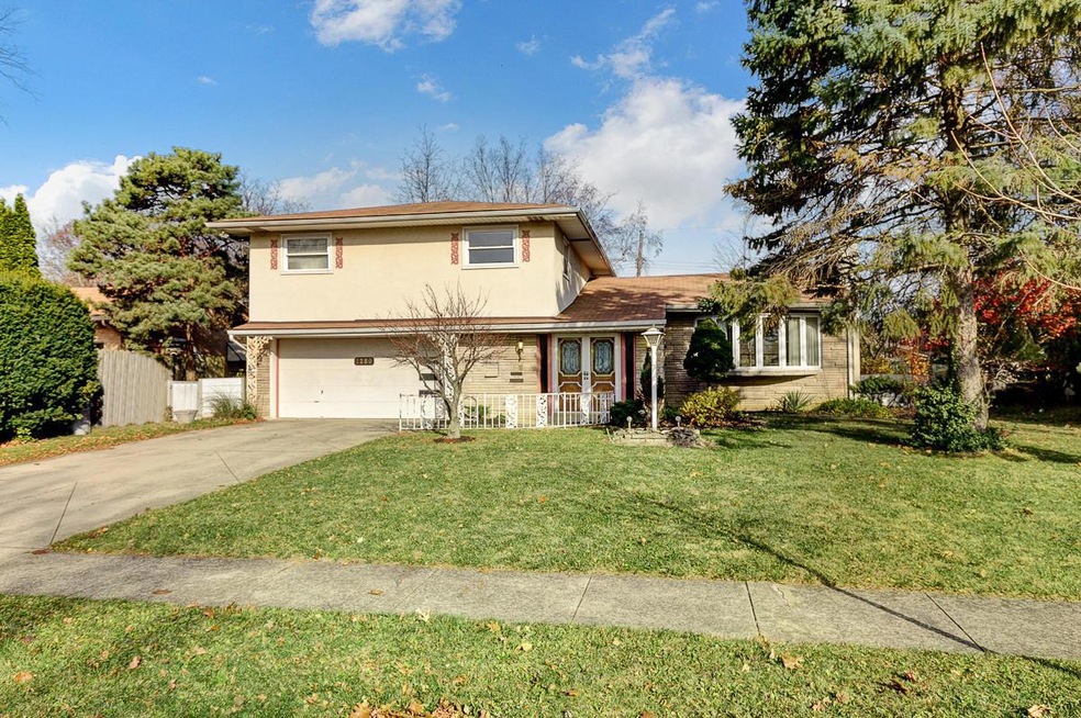 1280 Gumwood Dr, Columbus, OH 43229 - photo 1