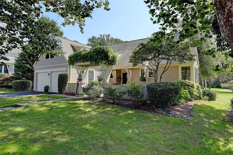 14 Oyster Point, Warren, RI 02885 - photo 1