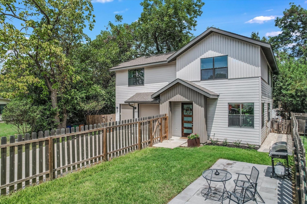2414 E Martin Luther King Junior Blvd unit A, Austin, TX 78702 - photo 1
