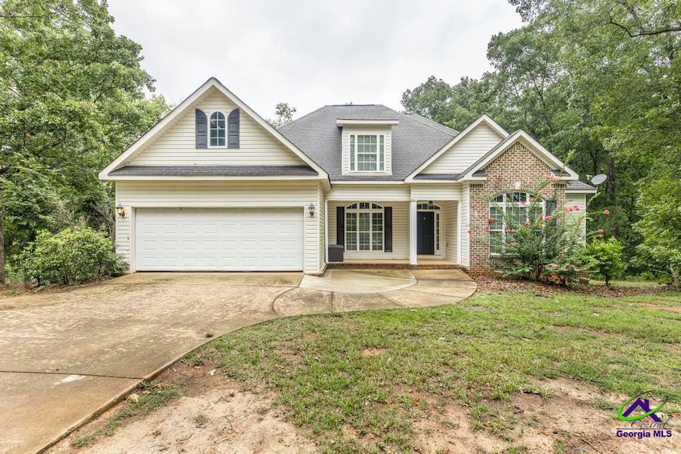 Pending $389,000 • Co-Listing Agent