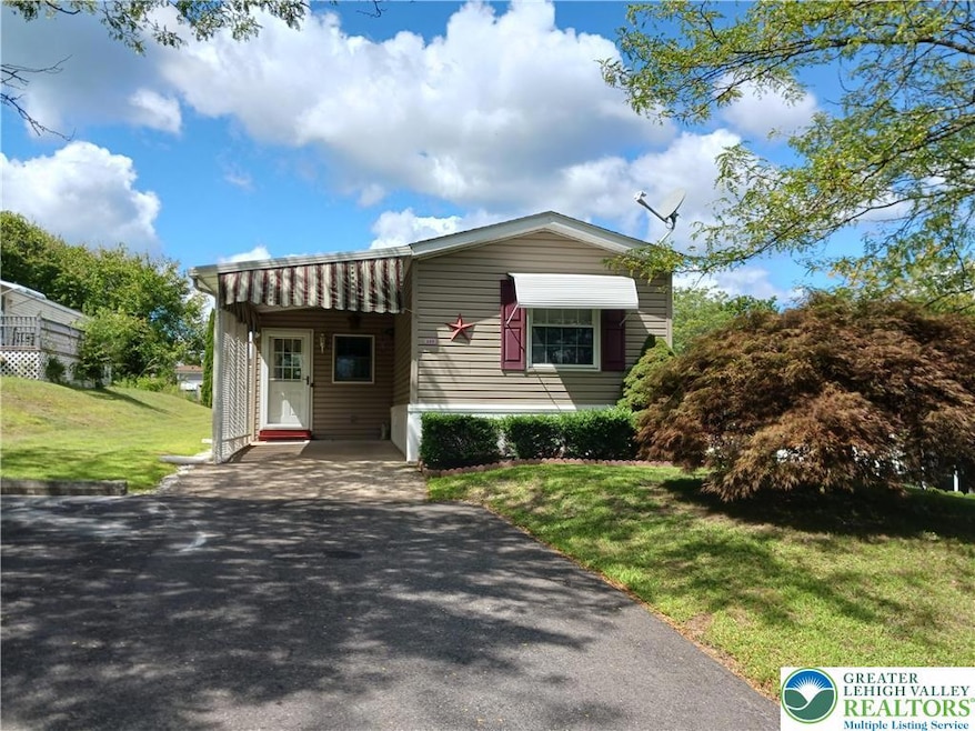 233 Independence Way, Mount Bethel, PA 18343 - photo 1