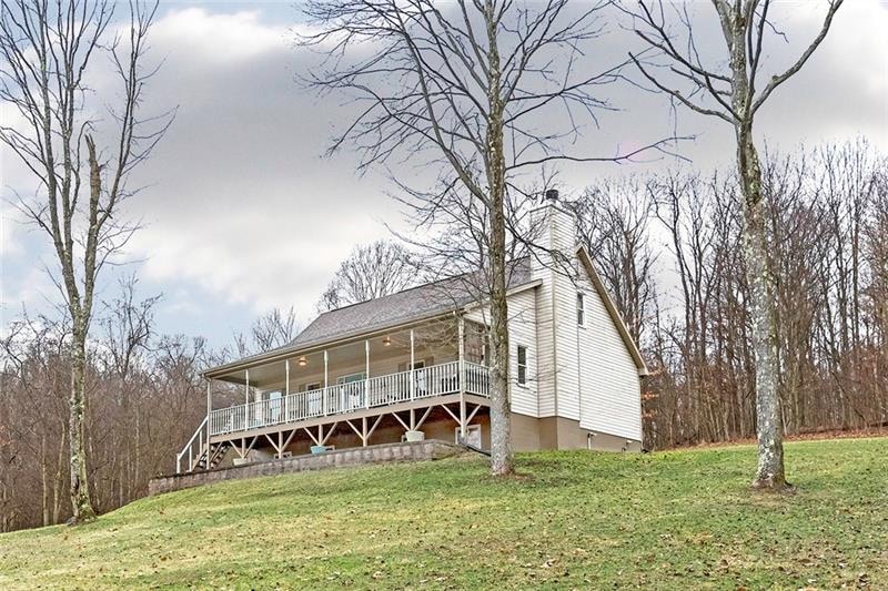 Beautiful Farm-style home situated on 2 acres of t