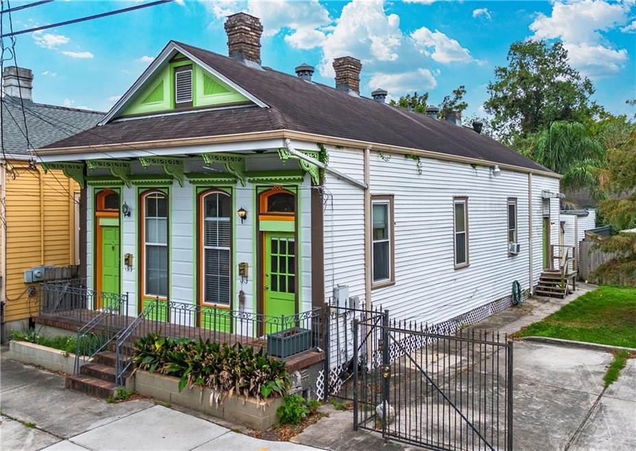2750 Dumaine St, New Orleans, LA 70119 - photo 1