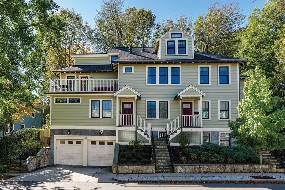 Sold $1,995,000 • Co-Listing Agent