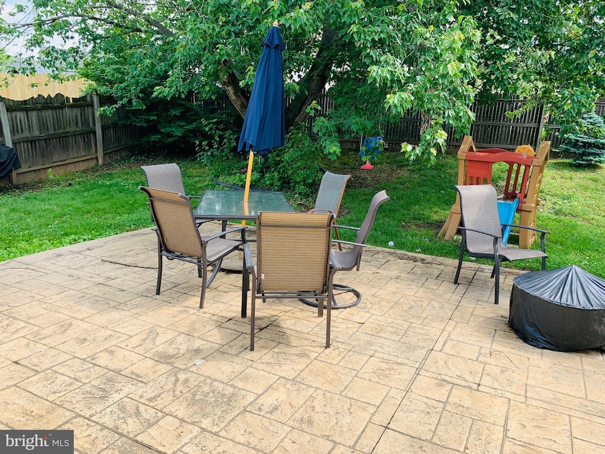 420 Federal Ln, Morrisville, PA 19067 - photo 1