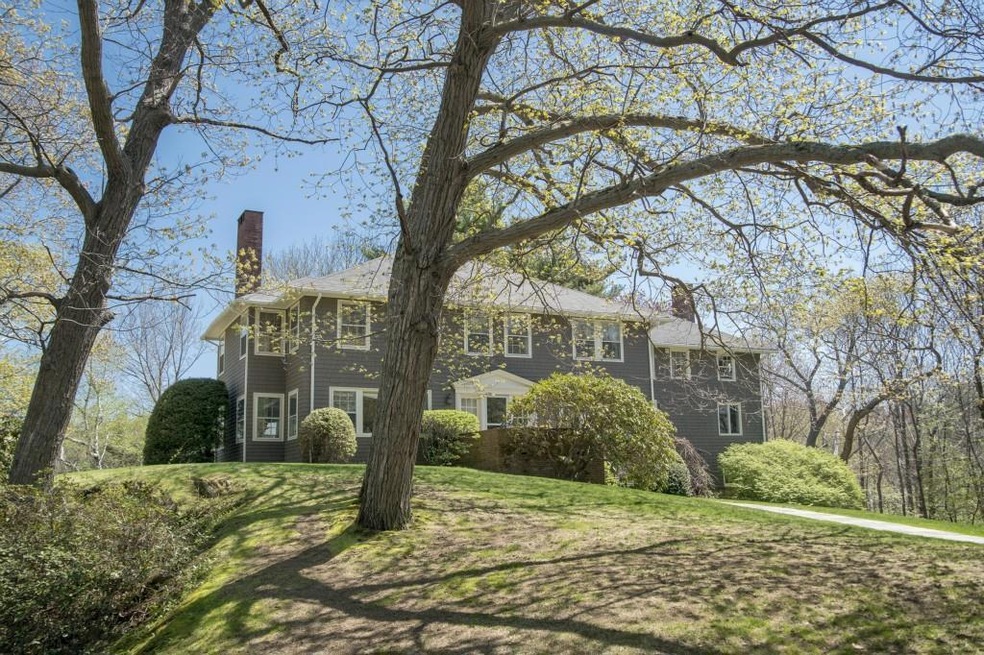 997 Shore Road