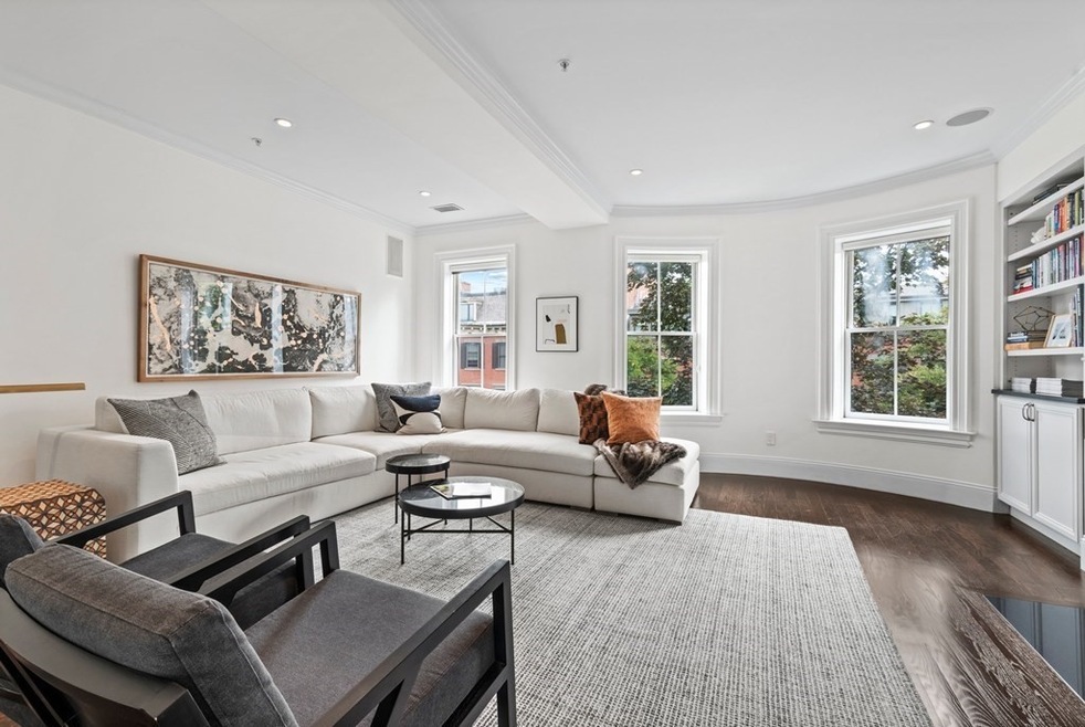 144 W Concord St unit 3, Boston, MA 02118 - photo 1