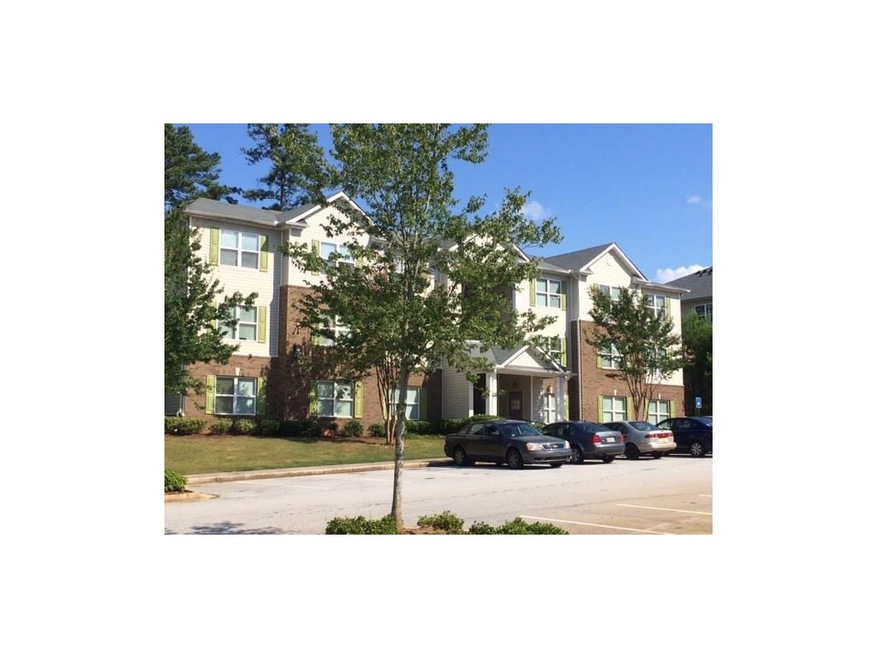 12202 Fairington Ridge Cir unit 12202, Lithonia, GA 30038 - photo 1