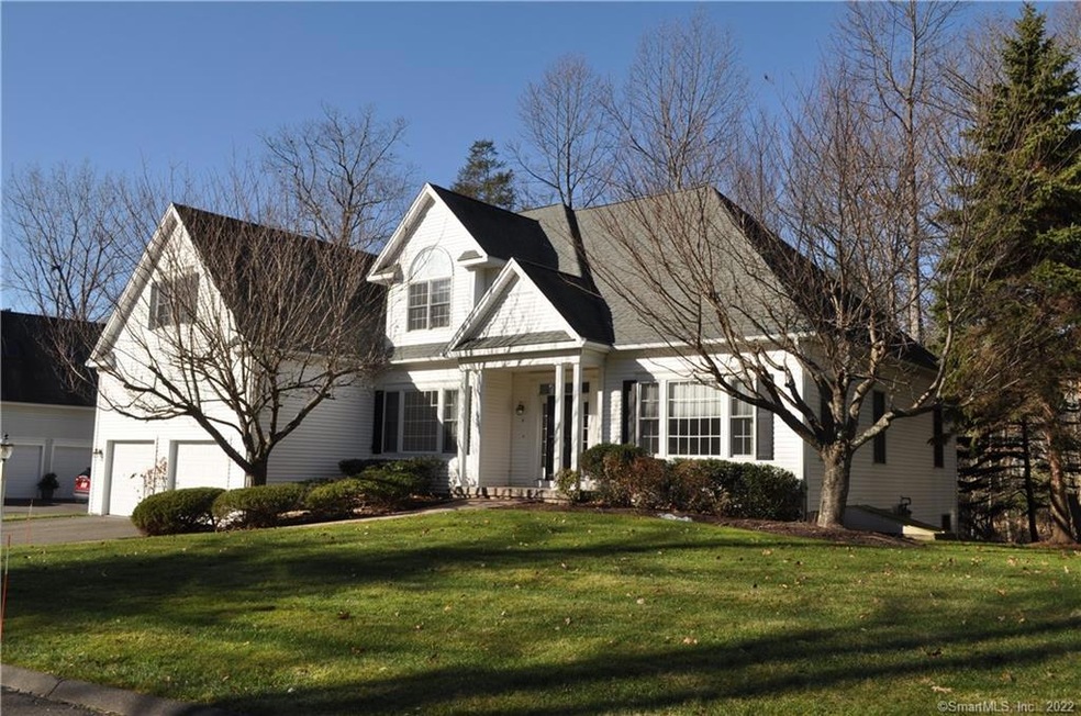 4 Muirfield Ln unit 4, Avon, CT 06001 - photo 1