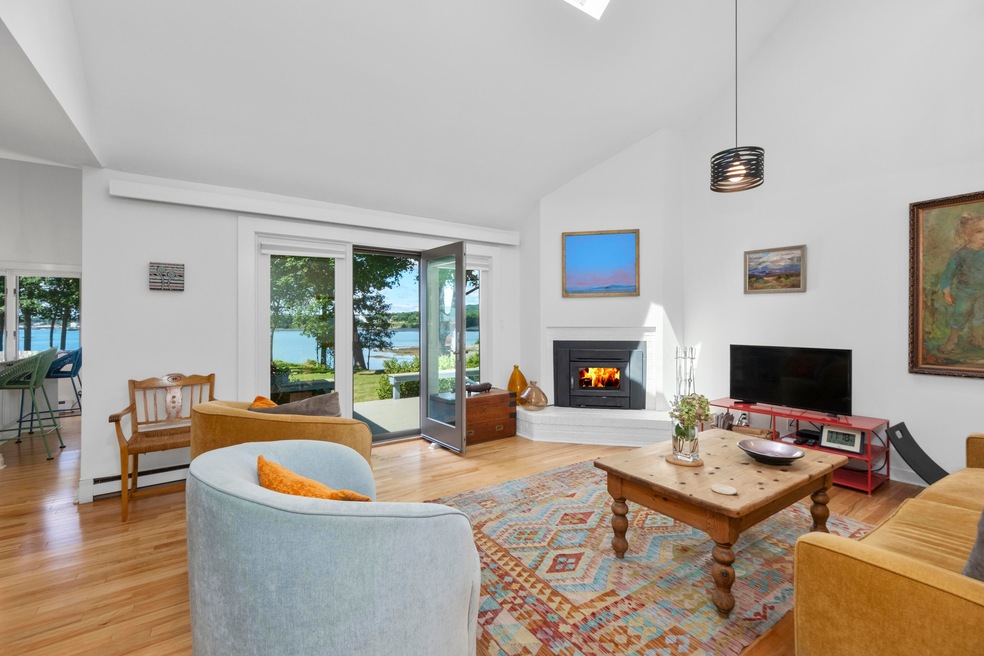 22- 61 Jameson Point Road - Rockland -