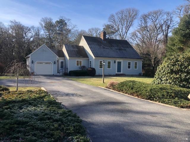 137 Fox Ln, Falmouth, MA 02540 - photo 1