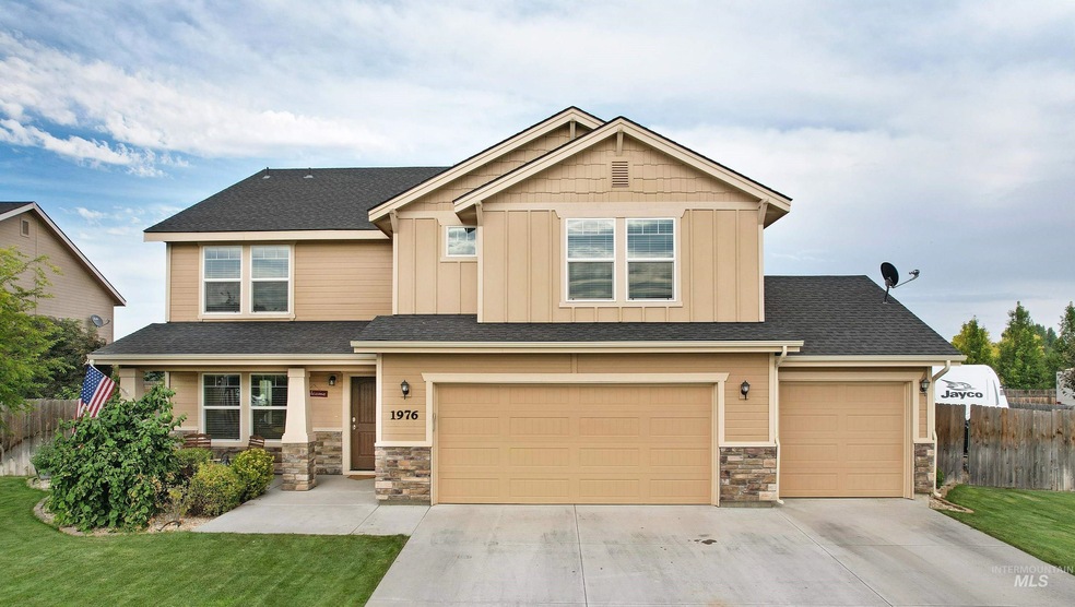 Sold • Co-Listing Agent