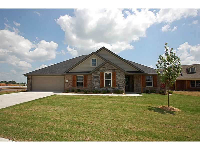 149 Penzo Ave, Springdale, AR 72762 - photo 1