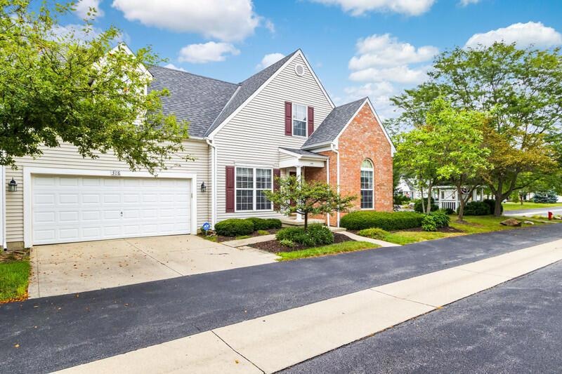306 Lazelle Place Lane-frt ext