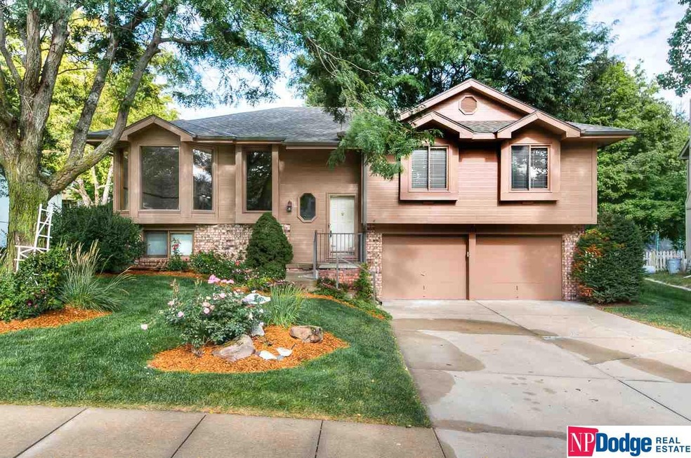 17018 Holmes Cir, Omaha, NE 68135 - photo 1