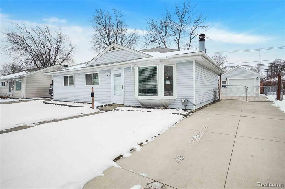 26739 Dale St, Roseville, MI 48066 - photo 1