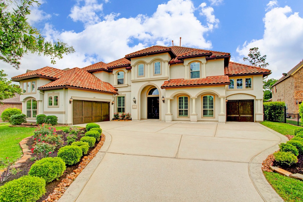 2 Chivary Oaks Ct, Spring, TX 77382 - photo 1