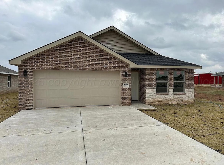 1504 Sioux Place, Pampa, TX 79065 - photo 1