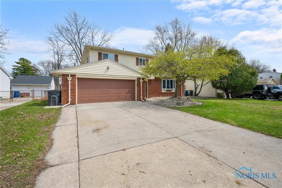 5904 Fleming Dr, Toledo, OH 43612 - photo 1