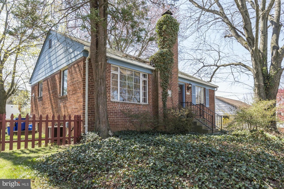 5016 Aurora Dr, Kensington, MD 20895 - photo 1