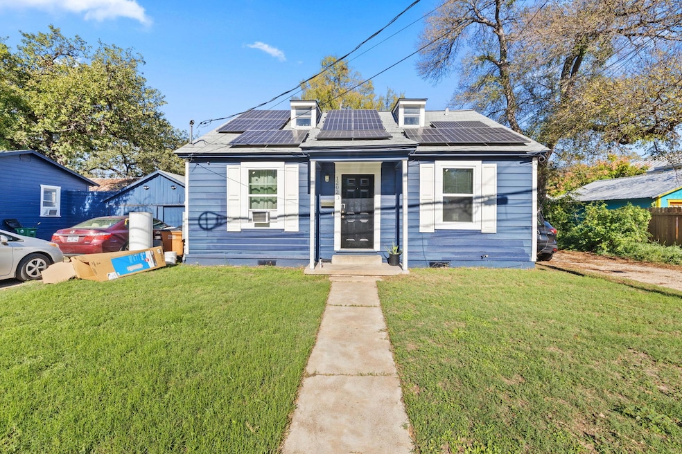 1202 E 29th St unit B, Austin, TX 78722 - photo 1