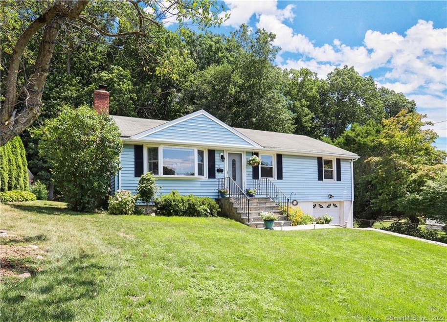 11 Klondike Ave, Stamford, CT 06907 - photo 1