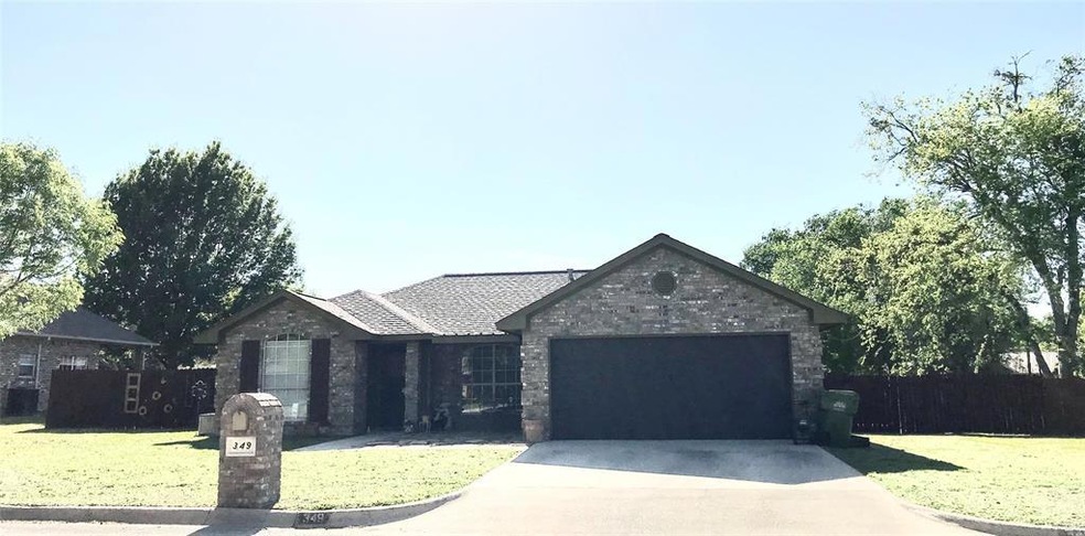 349 Huggins Dr, Springtown, TX 76082 - photo 1
