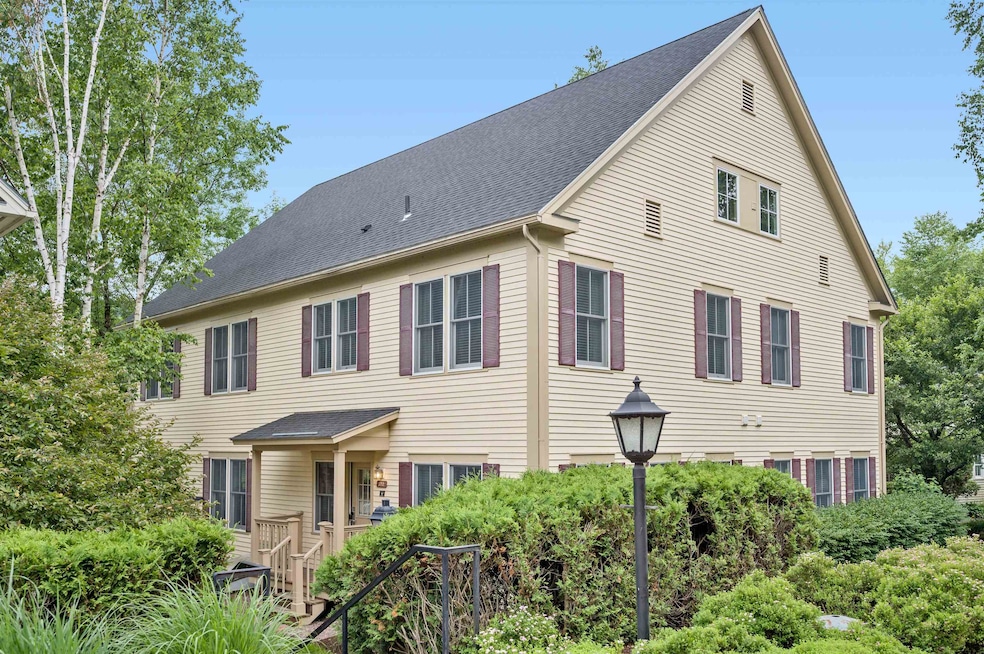 170 Depot St unit B, Stowe, VT 05672 - photo 1