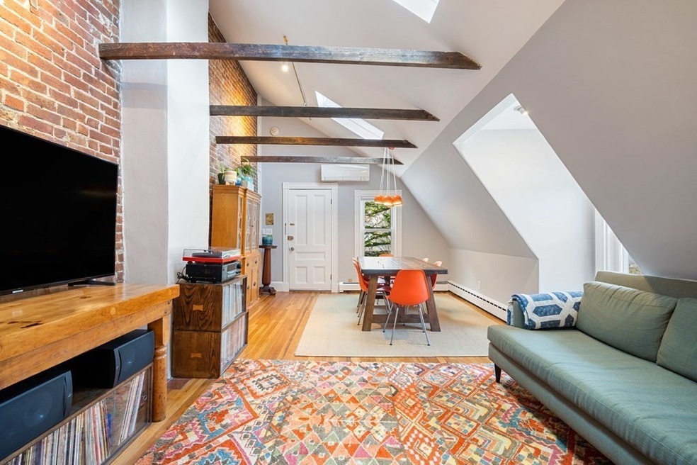 63 Mount Vernon St unit 6, Cambridge, MA 02140 - photo 1