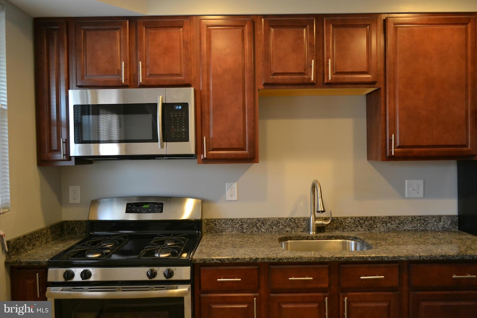 3912 Cedardale Rd, Baltimore, MD 21215 - photo 1