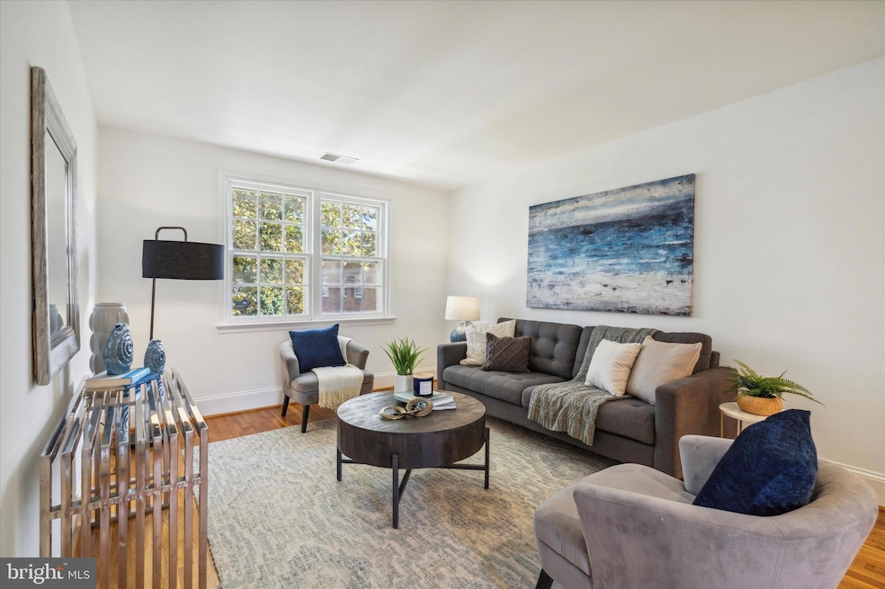 42 Conshohocken State Rd unit 4F, Bala Cynwyd, PA 19004 - photo 1