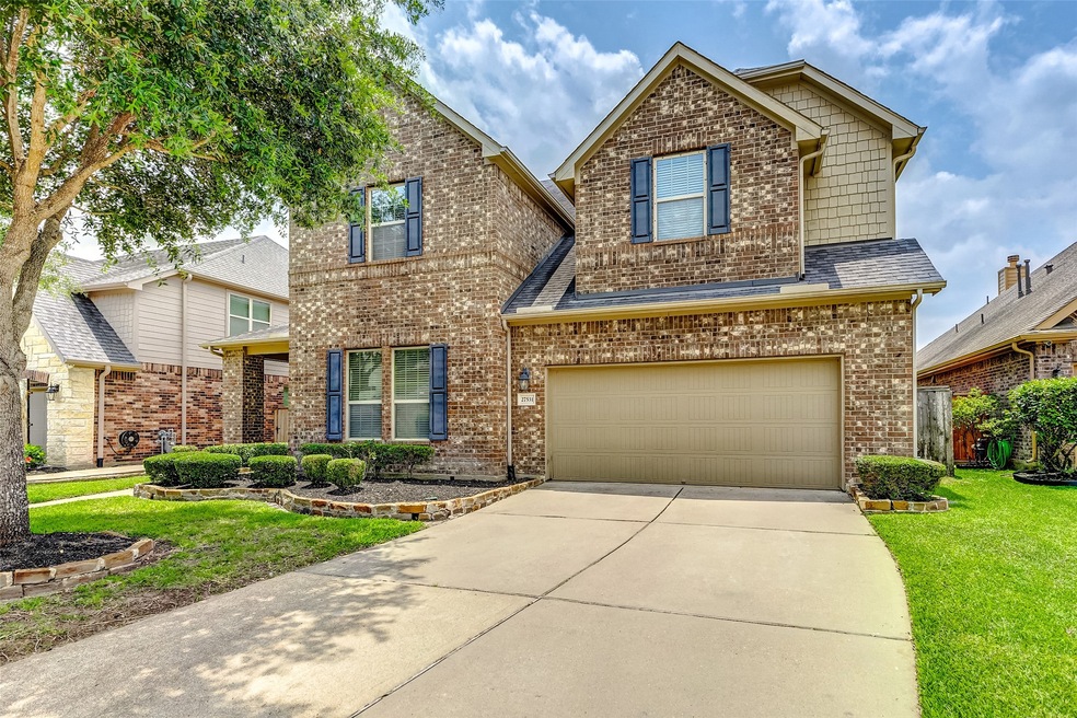 27531 Fleming Bluff Ct, Fulshear, TX 77441 - photo 1