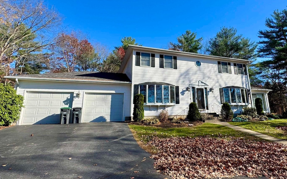 39 Pleasant St, Hooksett, NH 03106 - photo 1