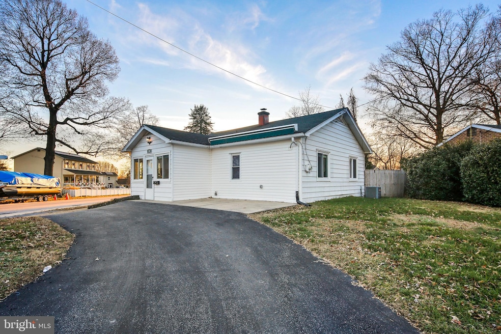 24 Elm Dr, Middle River, MD 21220 - photo 1