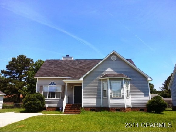 2352 Wedgewood Dr, Winterville, NC 28590 - photo 1