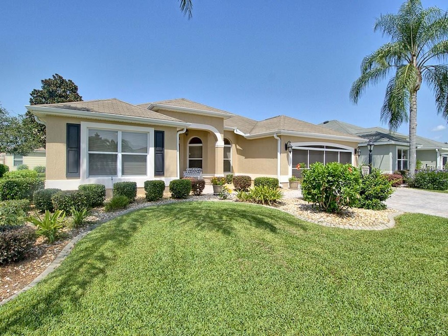 526 Kempton Place, The Villages, FL 32162 - photo 1