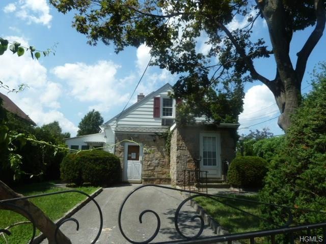 135 Orient St, Yonkers, NY 10704 - photo 1