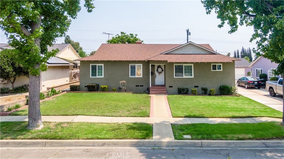 610 Juniper Ave, Upland, CA 91786 - photo 1