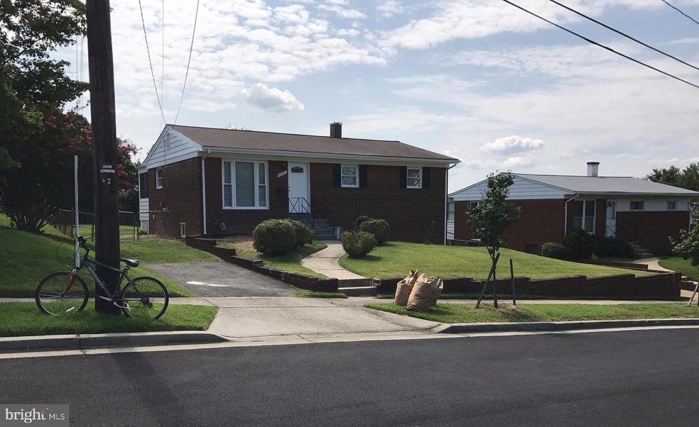 6005 Belle Ct, Hyattsville, MD 20782 - photo 1