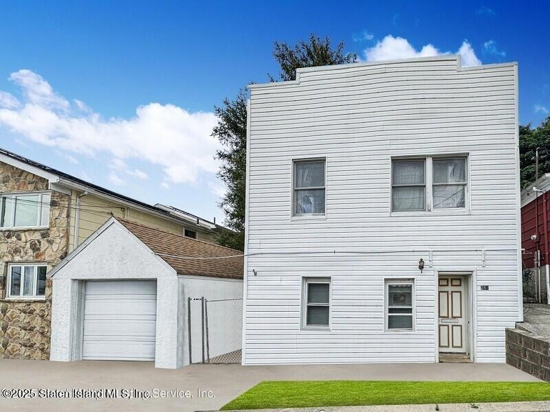 Pending $599,000 • Co-Listing Agent